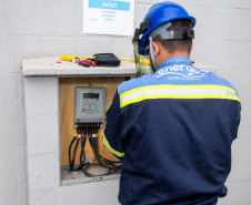 Município de Colombo recebe instalação de rede elétrica inteligente da Copel 