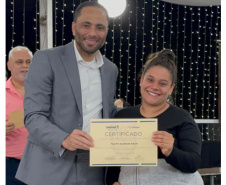 SETR - Cerro Azul forma 40 alunos do curso de Confecção do Qualifica Paraná