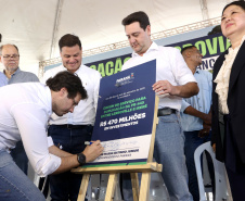 Governador inaugura duplicação da PR-445 de Mauá da Serra a Lerroville e autoriza último lote