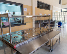 SEED - Projeto de modernização entrega lava-louças e novos equipamentos para cozinhas de escolas do Paraná