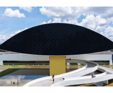 Museu Oscar Niemeyer divulga horário especial de funcionamento para o feriado