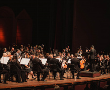 Com o tema amizade, emoção do público marca concerto da Orquestra Sinfônica do Paraná