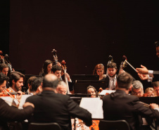 Com o tema amizade, emoção do público marca concerto da Orquestra Sinfônica do Paraná