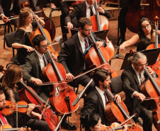 Com o tema amizade, emoção do público marca concerto da Orquestra Sinfônica do Paraná