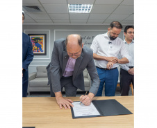 Paraná Global: Secretários firmam parceria para fortalecer inglês na rede  estadual voltado ao mercado de trabalho