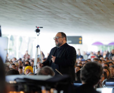 TEATRO GUAÍRA - Orquestra Sinfônica do Paraná atrai mais de 1200 pessoas no concerto da série "Mostly Mozart"