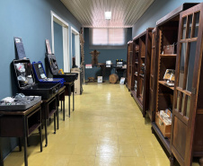 Museu Paranaense de Ciências Forenses reabre no centro de Curitiba com exposições e acervo histórico