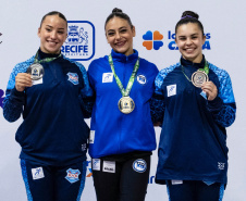 Paranaense Júlia Soares leva ouro no solo Brasileiro de Ginástica Artística