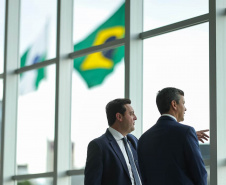 O governador Carlos Massa Ratinho Junior recebe nesta terça-feira(9), o presidente do Paraguai, Santiago Peña e comitiva do Paraguai no Palácio Iguaçu.