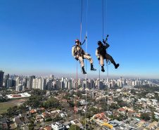 Corpo de Bombeiros forma 23 profissionais para atuar com resgate em alturas