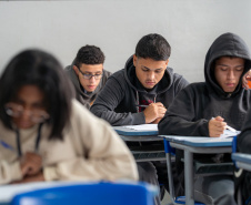 SEED - Educação aplica Prova Paraná a mais de 1 milhão de estudantes da rede pública
