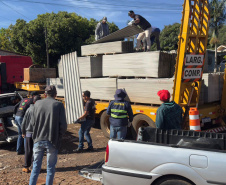 Defesa Civil envia ajuda humanitária para Santa Maria do Oeste e Dois Vizinhos