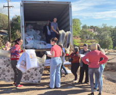 Defesa Civil envia ajuda humanitária para Santa Maria do Oeste e Dois Vizinhos