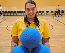 Lição para todos: professora paranaense inspira alunos com valores do esporte paralímpico