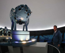 Visita ao Planetário de  Wolfsburg. É um dos dez maiores planetários da Alemanha