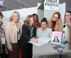 Semipi: Com presença de Luiza Trajano, Paraná renova cooperação com o Grupo Mulheres do Brasil