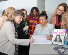 Semipi: Com presença de Luiza Trajano, Paraná renova cooperação com o Grupo Mulheres do Brasil