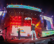 SHOWS