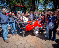 Governo do Estado entrega conversores de resíduos para 13 colégios agrícolas do Paraná