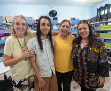 Neste 15 de outubro, Dia do Professor, a Secretaria de Estado da Educação do Paraná  (Seed-PR) presta homenagem aos 70 mil professores da rede estadual, contando a inspiradora história da família Silva, que vive e leciona no Litoral do Paraná. Foto: Geraldo Bubniak/AEN