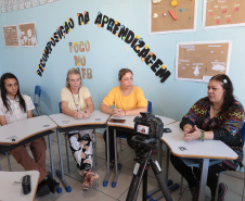 Neste 15 de outubro, Dia do Professor, a Secretaria de Estado da Educação do Paraná  (Seed-PR) presta homenagem aos 70 mil professores da rede estadual, contando a inspiradora história da família Silva, que vive e leciona no Litoral do Paraná. Foto: Geraldo Bubniak/AEN