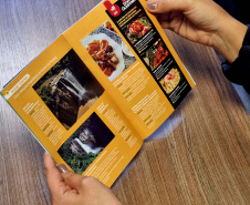 Guia exalta atrativos e 30 restaurantes premiados pelo Viaje Paraná no Prêmio Bom Gourmet