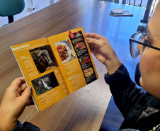Guia exalta atrativos e 30 restaurantes premiados pelo Viaje Paraná no Prêmio Bom Gourmet