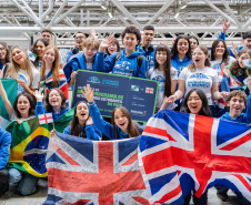 SEED - Paraná divulga lista com países de destino dos estudantes do Ganhando o Mundo 2026