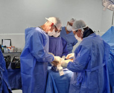 Paraná registra primeira cirurgia de artroplastia de tornozelo feita pelo SUS