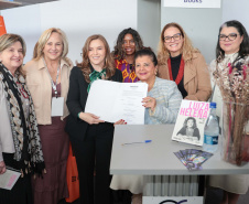 Semipi: Com presença de Luiza Trajano, Paraná renova cooperação com o Grupo Mulheres do Brasil