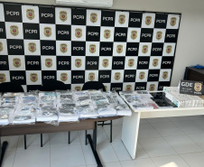 PCPR promove devolução de 600 celulares recuperados em Curitiba e Cascavel