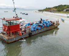 Mutirão de Limpeza das Praias da Ilha do Mel recolhe quase 11 toneladas de resíduos