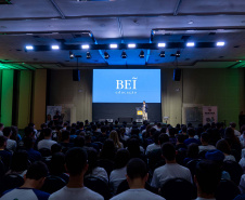 Alunos paranaenses participam de evento de imersão antes da OBM, em Foz