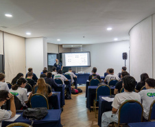 Alunos paranaenses participam de evento de imersão antes da OBM, em Foz