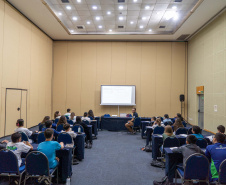 Alunos paranaenses participam de evento de imersão antes da OBM, em Foz