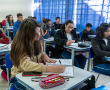 Aumento da educação em tempo integral impulsiona Paraná à liderança em aprendizagem