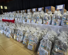 SEDEF - Governo entrega os primeiros kits para recém-nascidos do Programa Nascer Bem