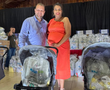 SEDEF - Governo entrega os primeiros kits para recém-nascidos do Programa Nascer Bem