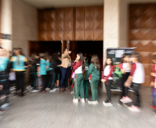 Curitiba, 13 de outubro de 2025 - Entrega da reforma do telhado do Teatro Guaíra / parceria da AUDI - Apresentação de Ballet para 600 crianças de escolas públicas.