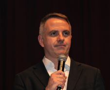 Curitiba, 13 de outubro de 2025 - Entrega da reforma do telhado do Teatro Guaíra / parceria da AUDI - Apresentação de Ballet para 600 crianças de escolas públicas.