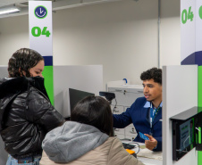 Do IPVA ao Nota Paraná, serviços essenciais da Fazenda e Receita Estadual estão disponíveis no Poupatempo