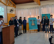 Tecnologia e trabalho em equipe: cooperativa-mirim transforma rotina de estudantes em colégio em Sarandi