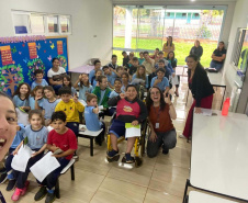 Adapar conscientiza municípios do Oeste sobre os riscos da  raiva dos herbívoros