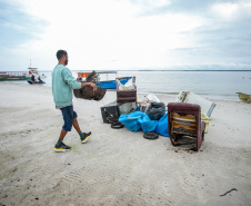 Mutirão de Limpeza das Praias da Ilha do Mel recolhe quase 11 toneladas de resíduos