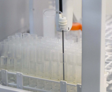 Laboratórios da Sanepar realizam mais de 7,5 milhões de análises por ano