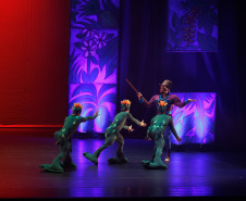 Lendas Brasileiras: crianças se encantam com espetáculo do Balé Teatro Guaíra e Orquestra Sinfônica do Paraná