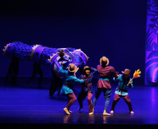 Lendas Brasileiras: crianças se encantam com espetáculo do Balé Teatro Guaíra e Orquestra Sinfônica do Paraná