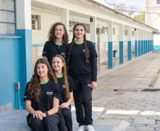 Alunas de Campo Largo participam de evento científico internacional a partir de projeto desenvolvido em sala de aula