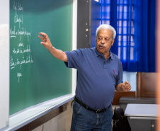 Paraná celebra o Dia do Professor com valorização da categoria