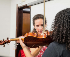 Solistas da Orquestra da Ópera de Paris ministram masterclasses de música na Embap